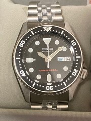 SEIKO SKX013K2 Diver’s Automatic Watch New Unused