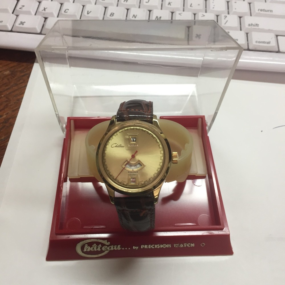 BASE METAL STAINLESS STEEL BACK CHATEAU MECHANICAL WATCH 1960-1969