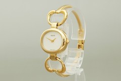 [Near MINT] Vintage GUCCI 1600 25mm White Gold Shell Dial Quartz Women’s Watch