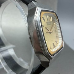 Seiko Watch Women 23mm Champagne Dial Silver Tone Octagon 3421-527A New Battery