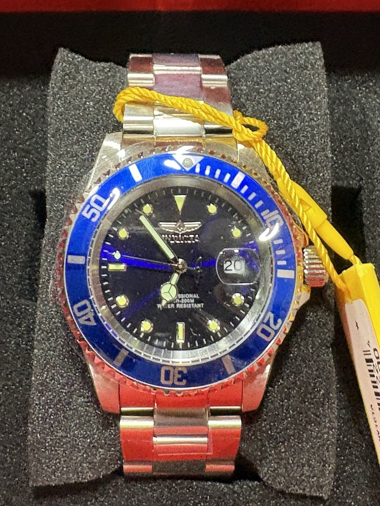 Invicta Pro Diver Men’s Watch 40mm – Blue/Silver
