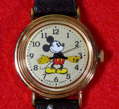 1980s Lorus Quartz Disney Mickey Mouse Ladies Watch Y481-1190 A1 Water Resistant