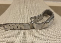 Luxurious BCBG MAXAZRIA Ladies BG8007 8 Diamonds Dial Markers Stainless Steel