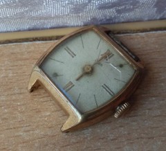 Luch wrist watch AU 12.5 Gold plated USSR Soviet RARE for Woman