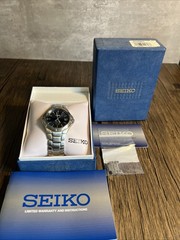 SEIKO SGE507 Blue Dial NAPA Echlin Bear 2005-2006 “Return Of The Bear” Watch