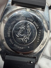 Seiko 90s Diver’s Automatic Diver 150m Black Dial Rubber Strap Date 7002-700A