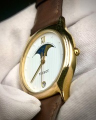 Vintage and Rare TISSOT Moonphase Unisex quartz watch. Mineral Crystal. F356