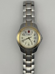 Victorinox Swiss Army Officers Quartz Watch Sapphire Date New 371 Battery