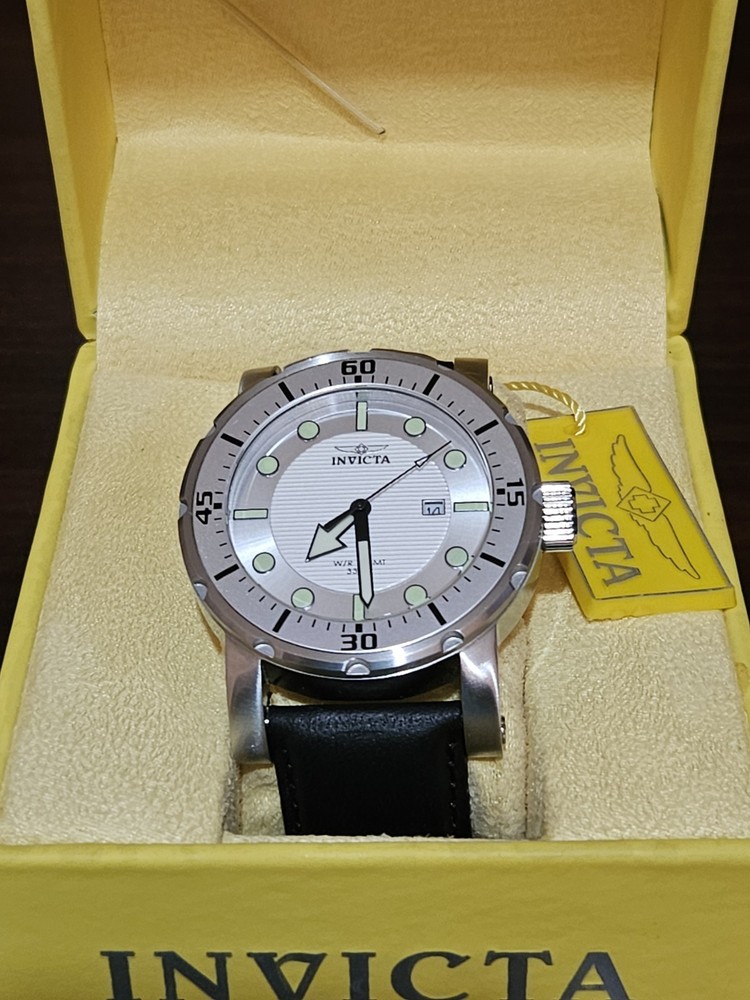 Invicta Men’s Pro Diver Model. No. 5429 – New w/Box And Tag. No Papers