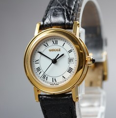 [Near MINT] Vintage Gucci 7200L 26mm White Roman Dial Quartz Women’s Watch