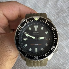 Seiko 7002-7000 Automatic Diver Watch 150m Black Dial 42mm Green Rubber Strap