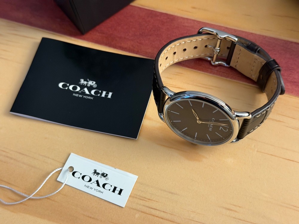 Coach – Men’s Leather Watch – Complete with Box