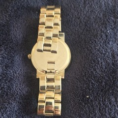 Women’s Quartz Analog White Dial Roman Gold Tone Bracelet Dress Watch 31.5mm