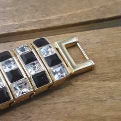 Ladies Geneva Icy Black & Clear Rhinestone Gold Tone Bracelet Watch 7″ (working)