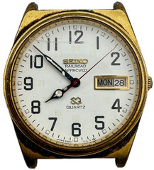 Vintage 33.5mm Seiko 6923-7039 SQ Railroad Approved Men’s Quartz Wristwatch