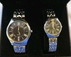 Harrahs Resort California Watch Gift Set of 2 Silver Tone