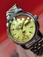Automatic 8200 21Jewels Restored Dial Yellow DayDate Mens Japan Watch Vintage 75