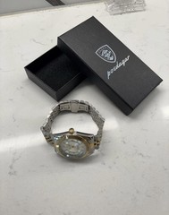 poedagar Two-Tone Stainless Steel Quartz Watch Date Fluted Bezel Box