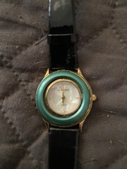 LaFleur Women Analog Quartz Dress Watch Gold Case Green Bezel Black Leather
