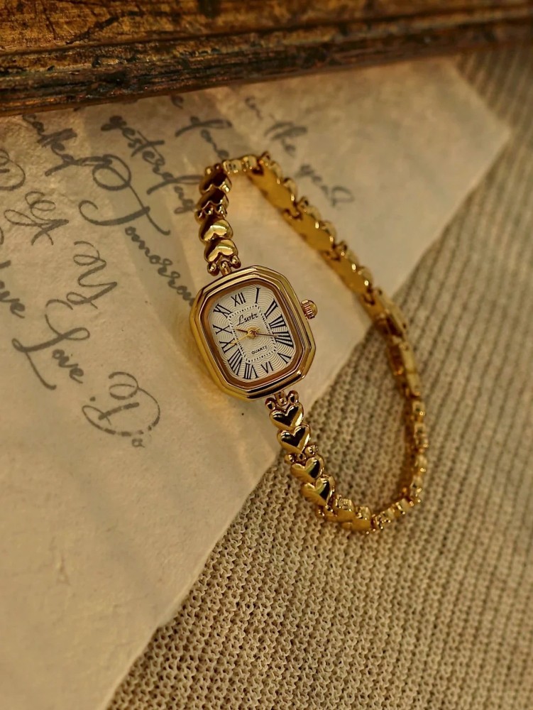 Gold French Vintage Style Unique Heart Band Dainty Women’s Wrist Watch