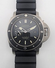 Panerai Luminor Submersible Men’s Black Titanium Watch – PAM00389, Very Clean!