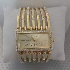 Women’s Quartz Rectangle Wristwatch Gold Tone Metal Bracelet 30mm Dress Analog
