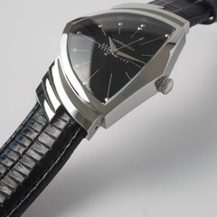 Hamilton Ventura H244112 Quartz Black Dial 33 mm