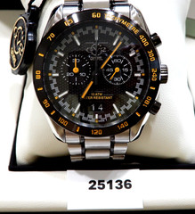 NEW! FIRST ONE GETS THIS FOR $225-GV2 MEN CHRONO-FRECCIA-LIST $2895-WON’T LAST!