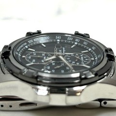 Seiko V172-0AJ0 42.6mm 16.5cm Black Dial Chronograph Solar Men’s Watch