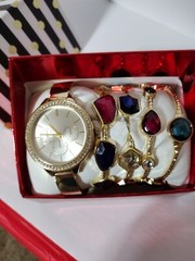 Beautiful Gold Watch With Four Bracelets With It 4.25″x3.25″x3.25″Box, 9 Oz New