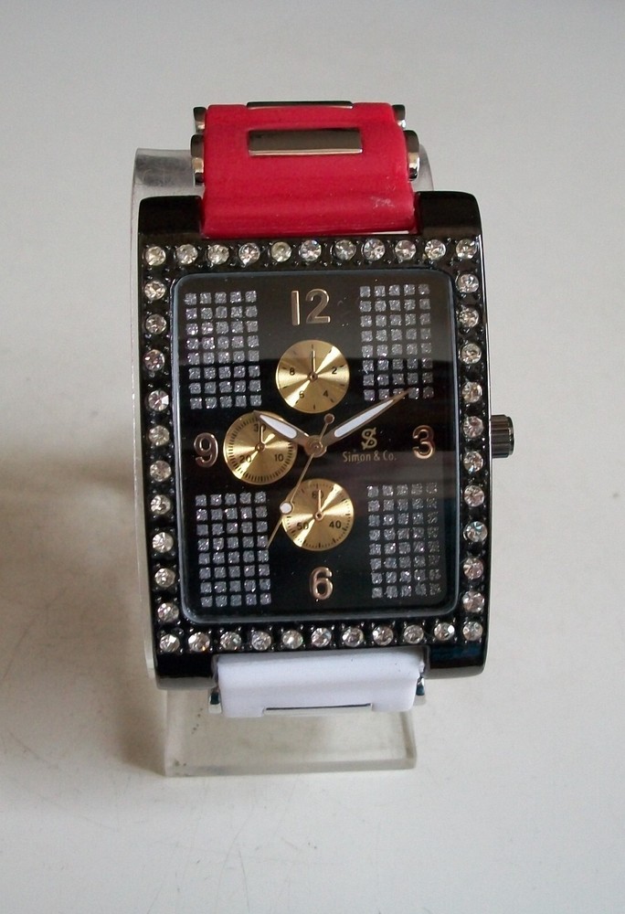 Men’s Red & White Silicone Band Silver, Gold, Black Dial Fashion Hip Hop Watch