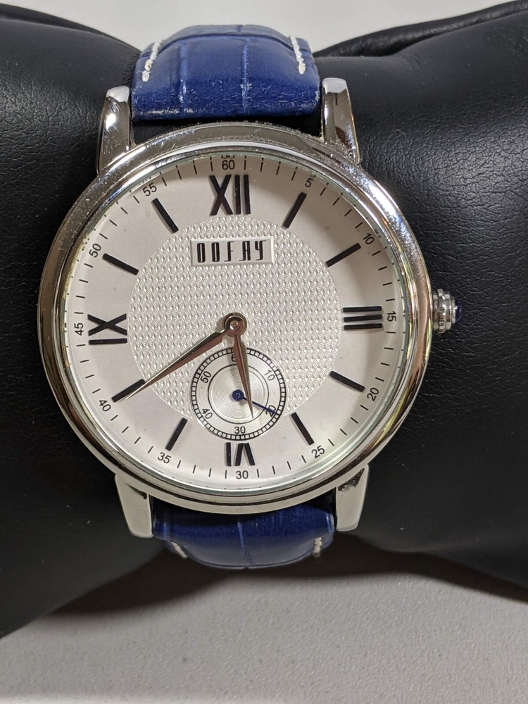 Oofay Silver Tone Dial Central Second Hand Round Case 42 mm Blue Leather Watch