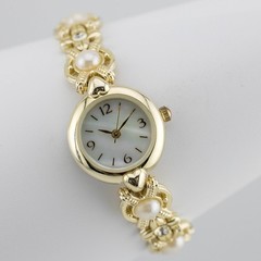 FMD FMDWS108 Simulated Pearl Quartz Analog Women’s Watch Sz. 6 3/4″ New Battery