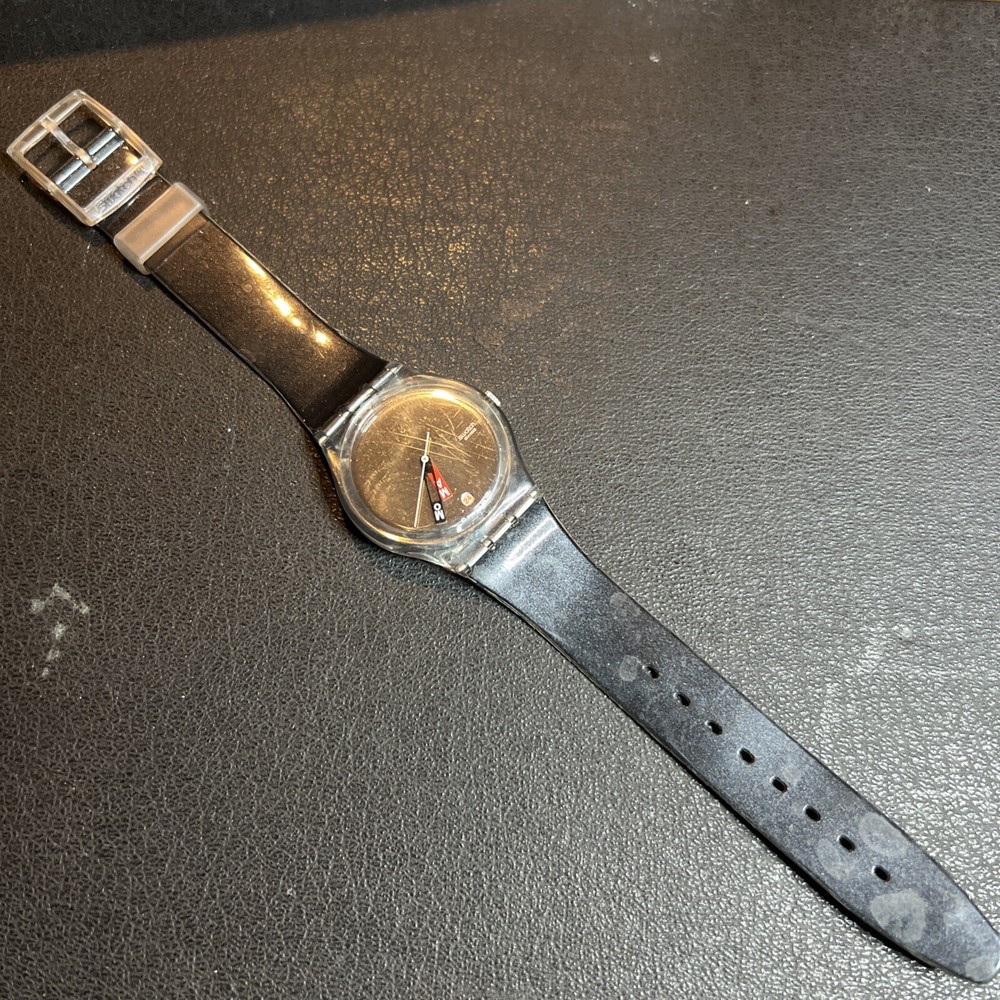 Swatch Watch MOMA BLACK – Running Strong!