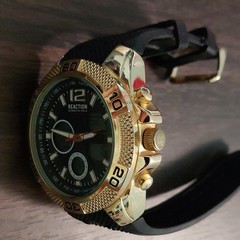 Kenneth Cole Reaction Men’s Analog-Digital Quartz Tachymeter Watch Black/Gold