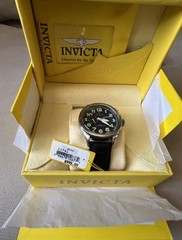 Invicta Vintage 11741 – Genuine Calf Leather, Classic Black Dial, Elegant Design