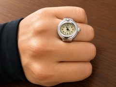 Vintage Ring Watch Silver Tone Beige Dial Stretch