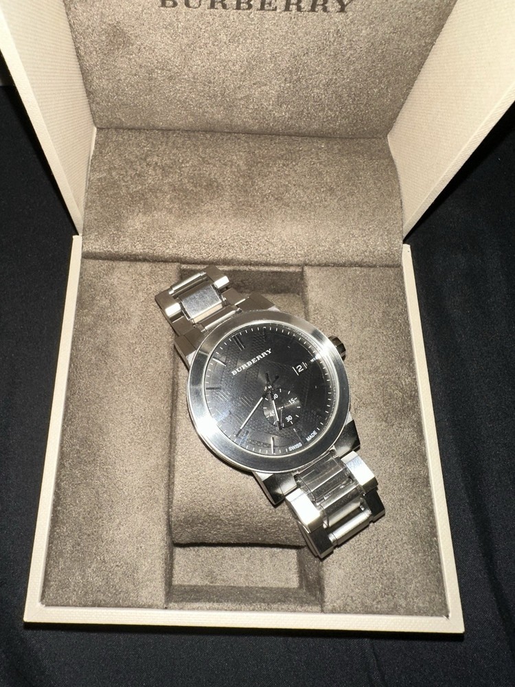 Men’s Burberry Watch BU9901 Stainless Steel, works but dead battery