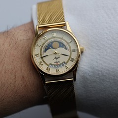 Luch Moonphase Watch unisex | Color case – gold | Soviet Lunar Phase Timepiece