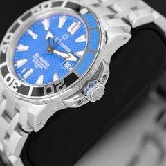 Carl F. Bucherer Patravi Men’s Blue Watch – 00.10632.23.53.21