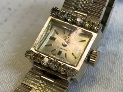 Hilton Windup Wristwatch 17 Jewels Baton Indices Clear Stones Fold Over *RUNS*